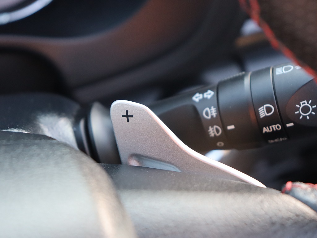 パドルシフト装備！