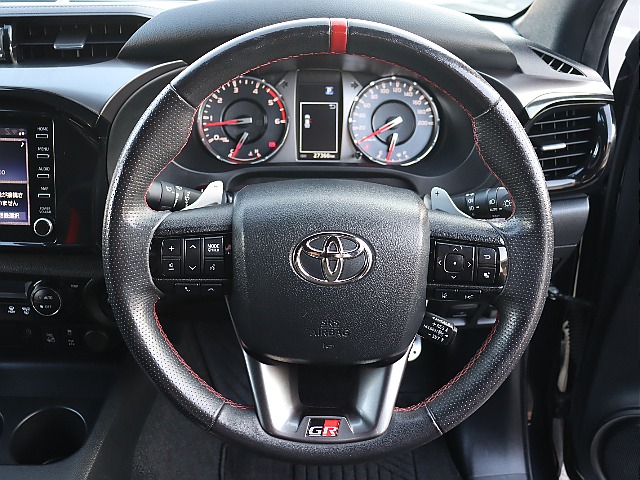 GR専用ステアリング！