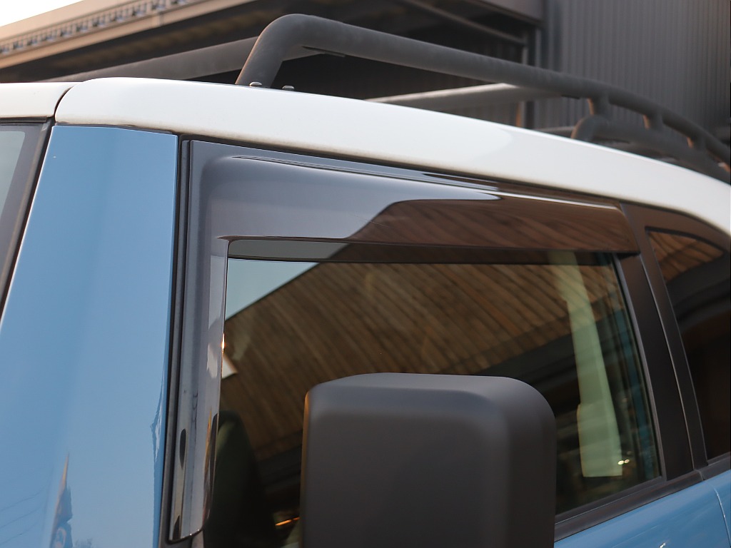 サイドバイザー！