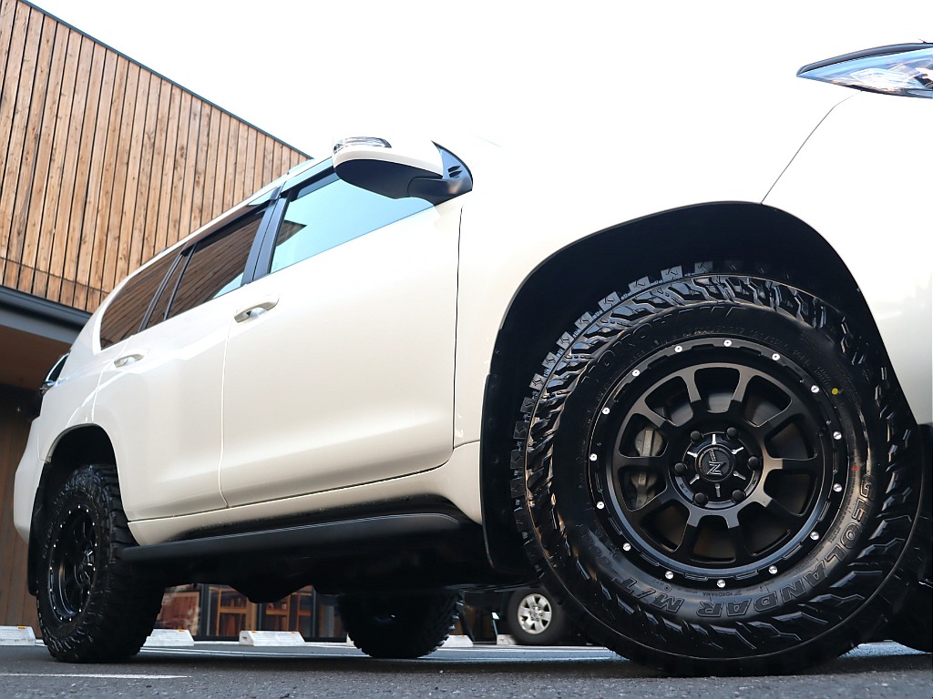 新品ナイトロパワーM10ホイール×ジオランダーMTタイヤの組み合わせ！