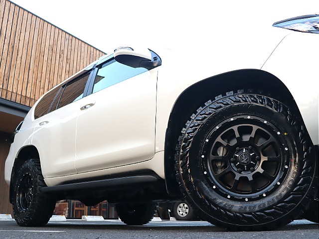 新品ナイトロパワーM10ホイール×ジオランダーMTタイヤの組み合わせ！