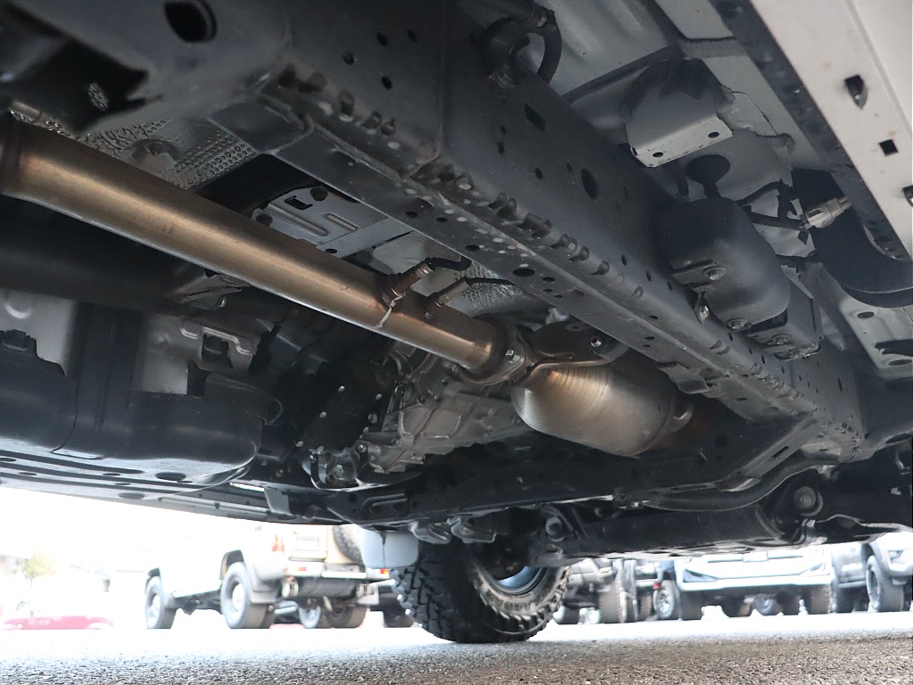 下廻りは劣悪なサビ等見受けられずきれいな状態です☆