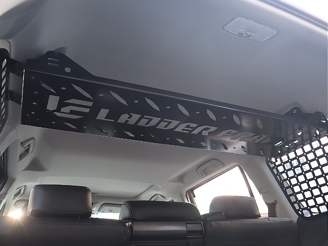 新品ラダーフレーム製リアラック装着！