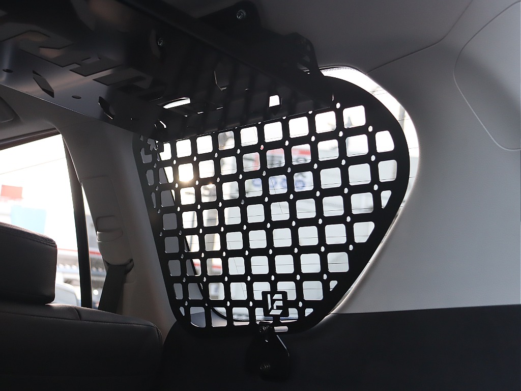 こちらも新品インナーメッシュラック装着！