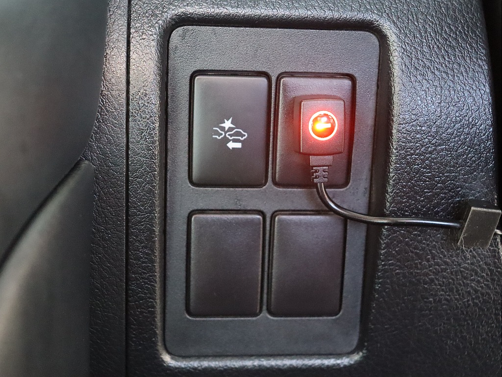 各スイッチ類！