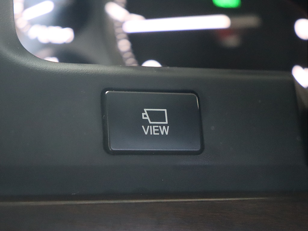 パノラミックビューモニター装備！