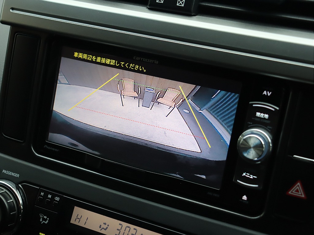 バックカメラも付いていますよ♪