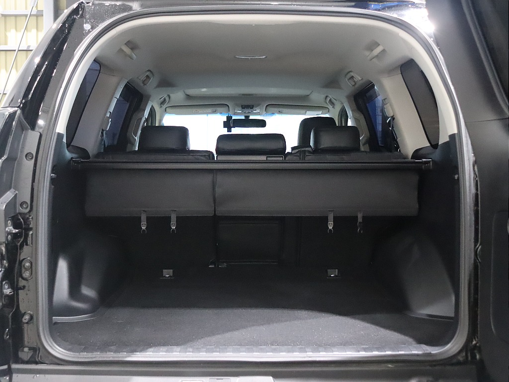 5人乗りなので広々したラゲッジスペース！