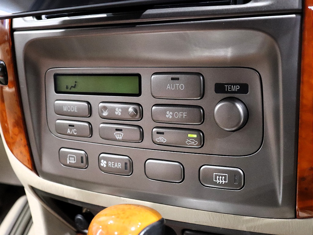 【Renoca 106/買取直販 LC100中期 大画面13インチモニター搭載】低走行10万キロ♪