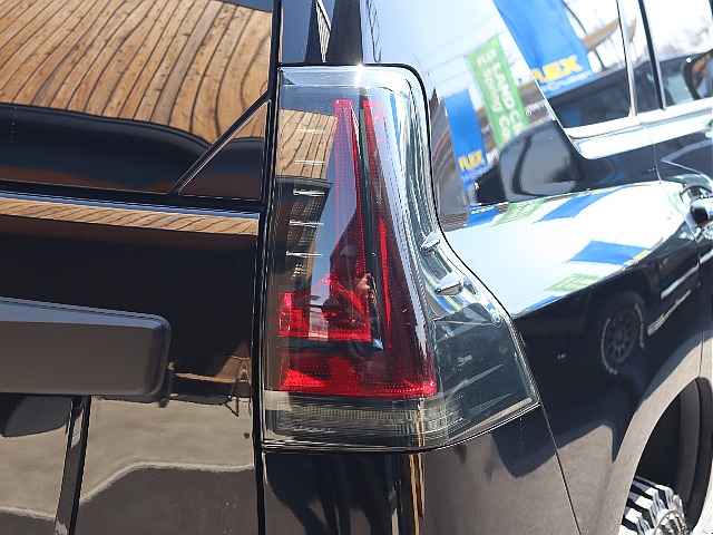 新品アルティメットテールランプ装着！