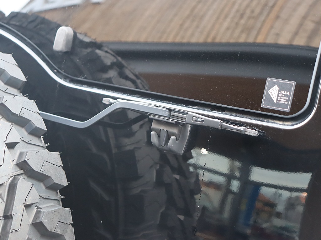 オプションのリアワイパー装備車！