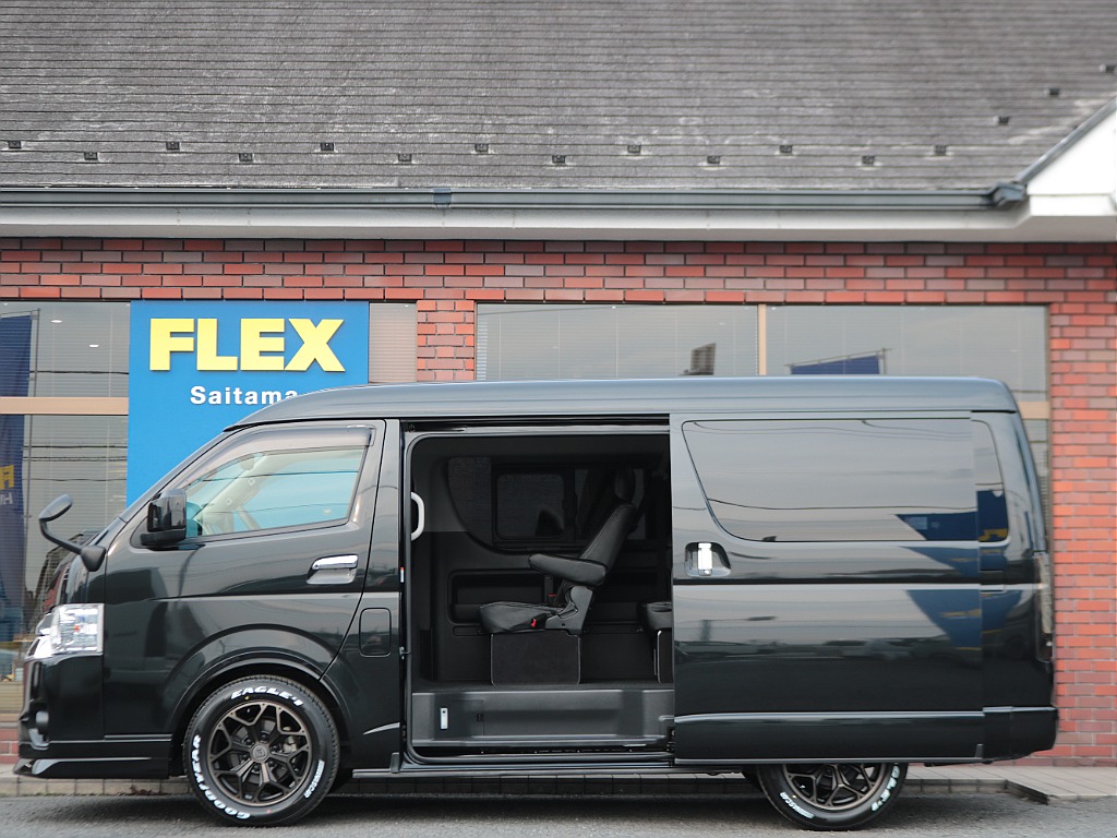 広々とした開口部により乗り降りが楽々☆