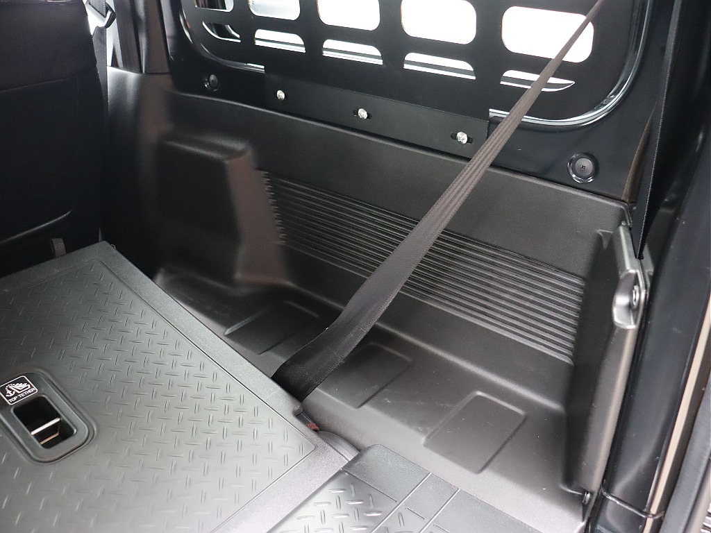 ラゲッジ内張の状態も良好です！