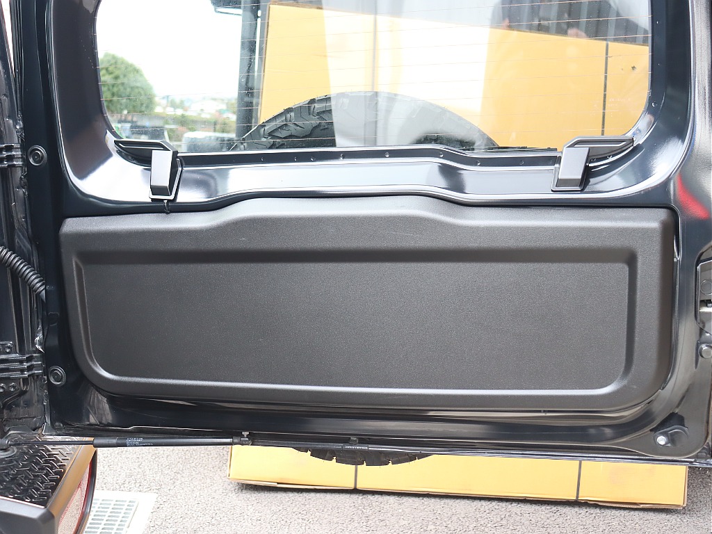 ラゲッジドア内張の状態も良好です！
