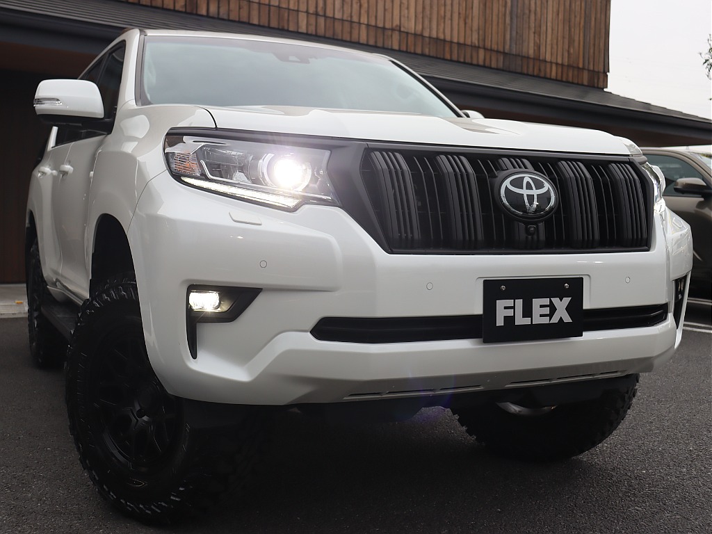 ヘッドライト点灯時！イエローフォグにしてもカッコいいかも！？