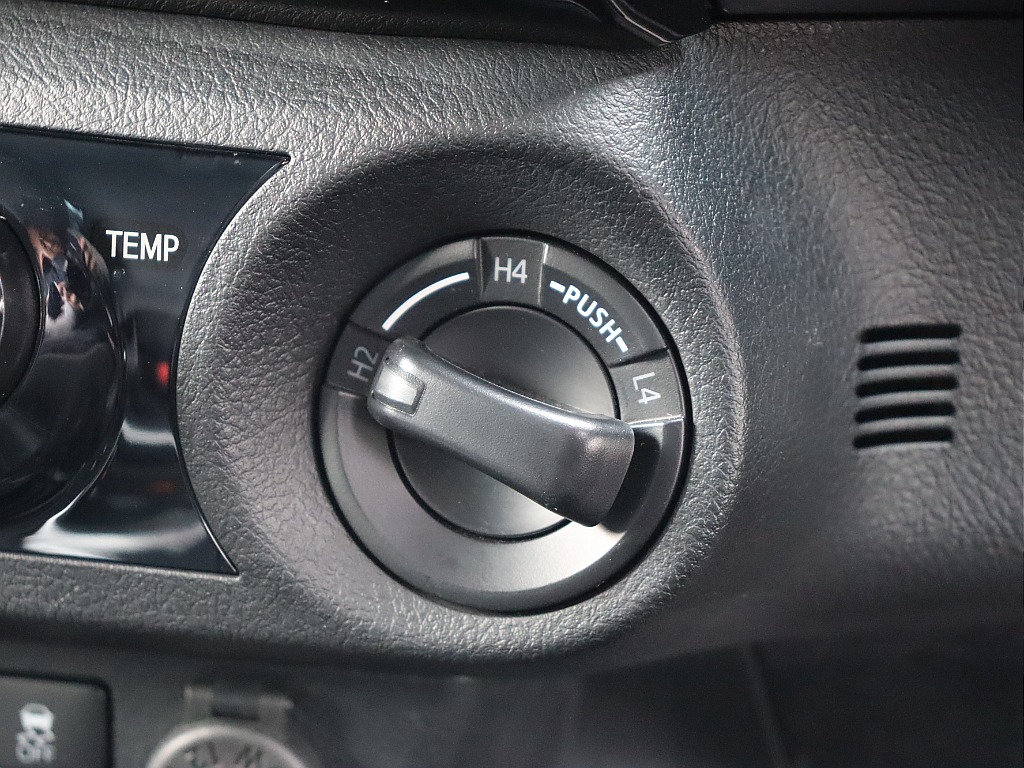 2駆4駆切り替えのパートタイム4WD！