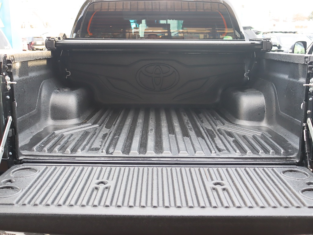 純正ベッドライナー装備！