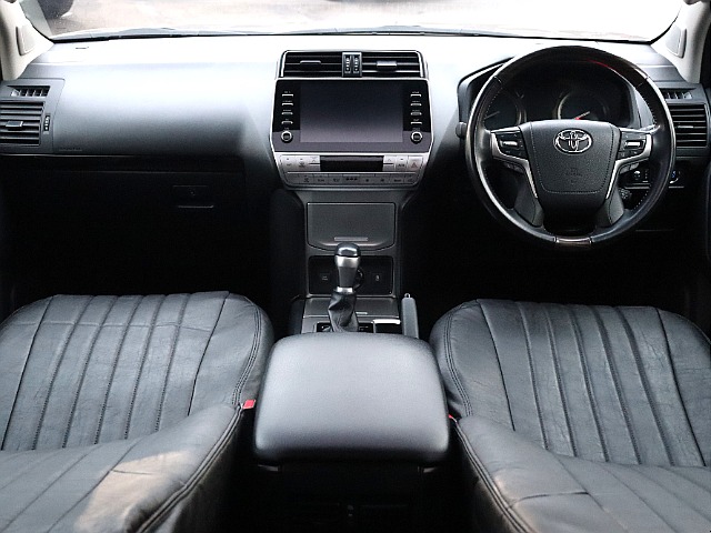 使い勝手の良いインパネ廻り！