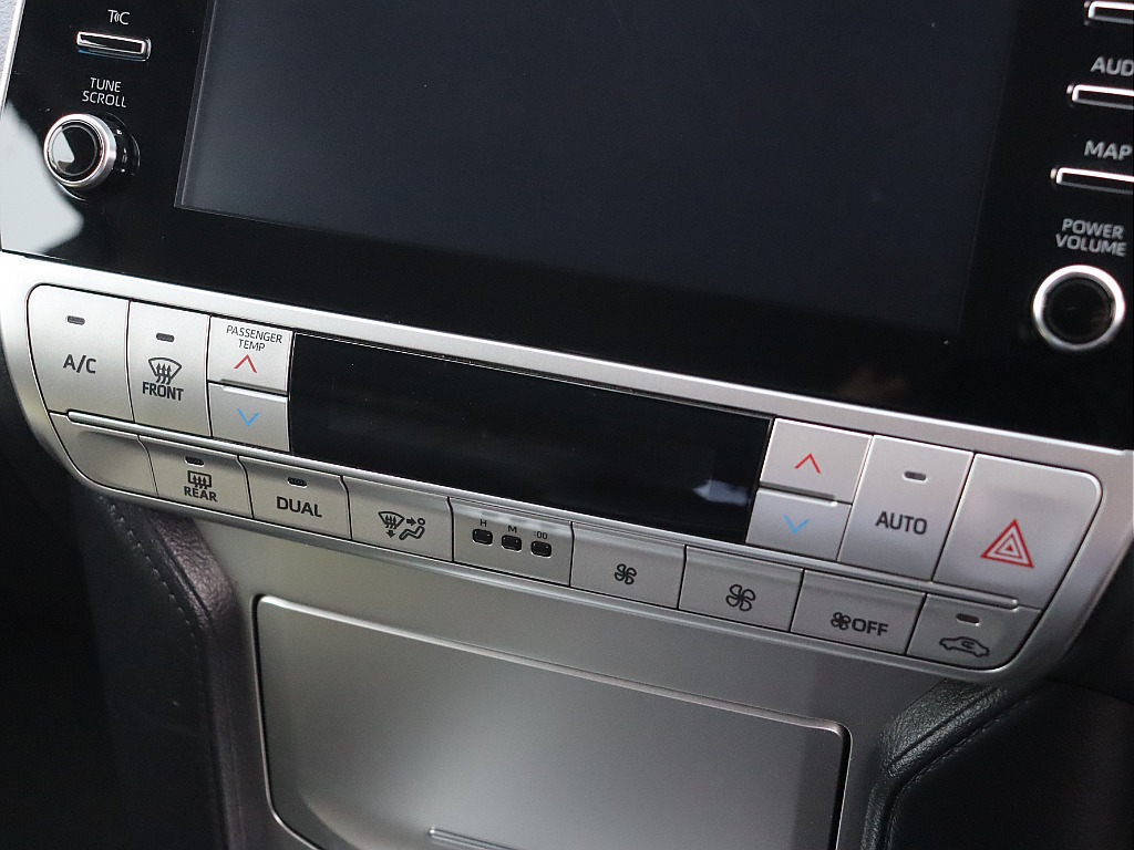 左右独立のオートエアコン！