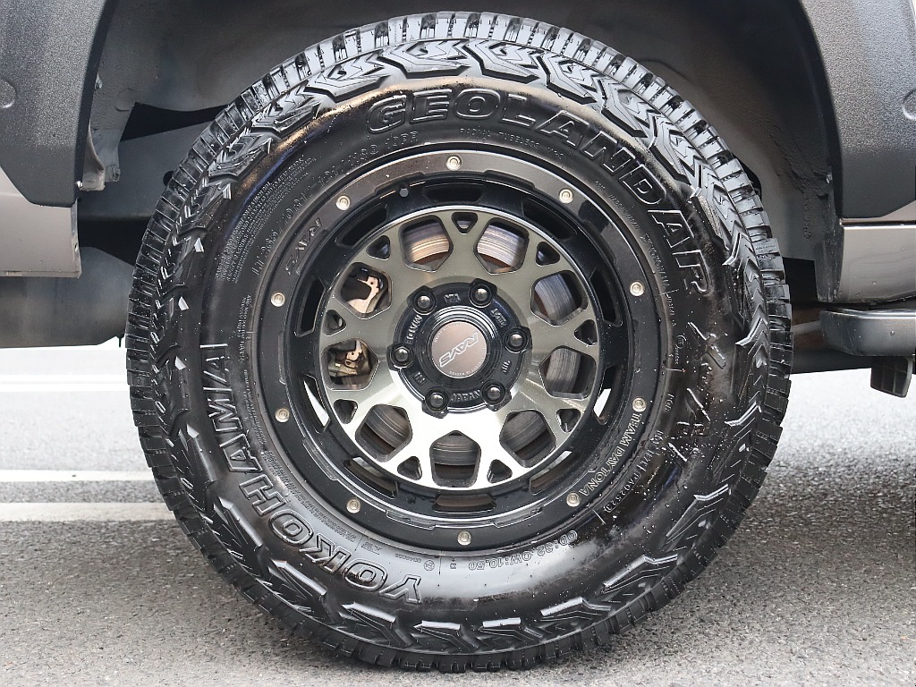 ホイールカラーがボディとマッチしてますね♪