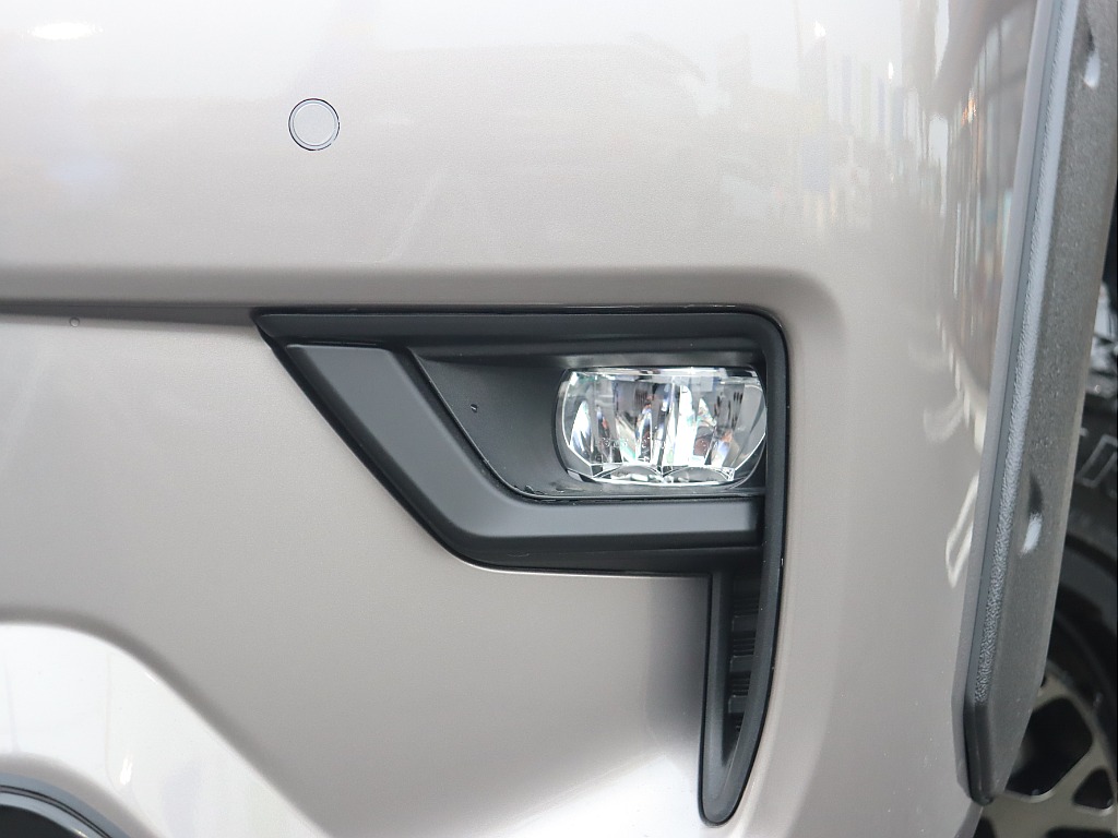 フォグベゼルマッドブラック！