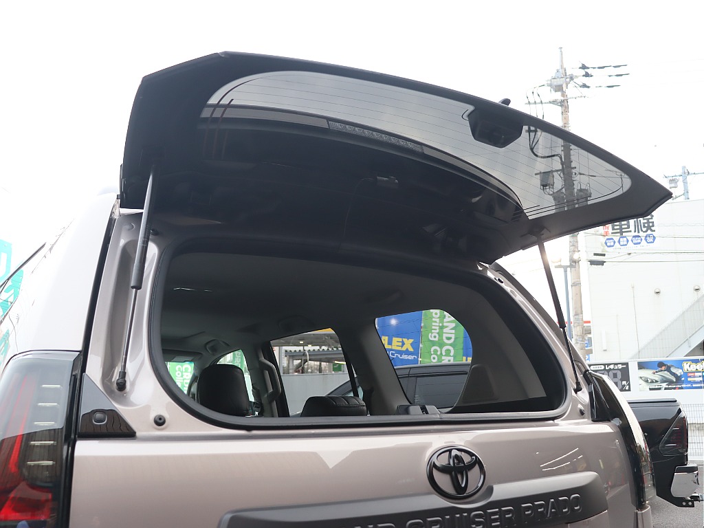 リアハッチガラス開閉可能！