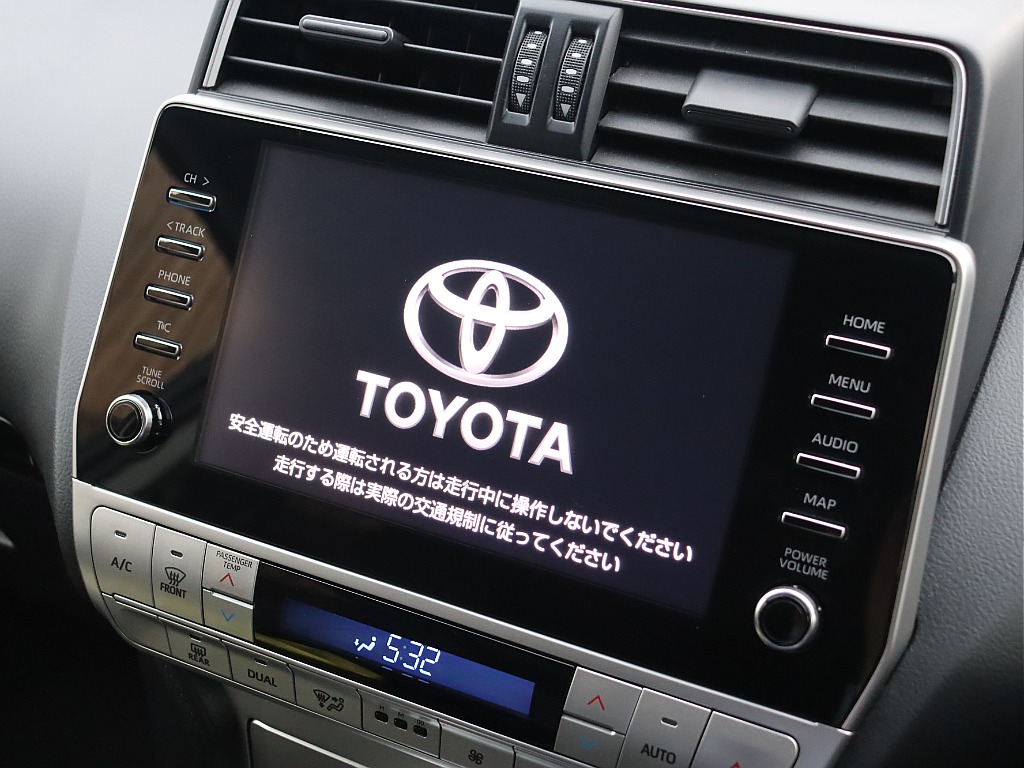 メーカーオプションのマルチテレインモニター装備！