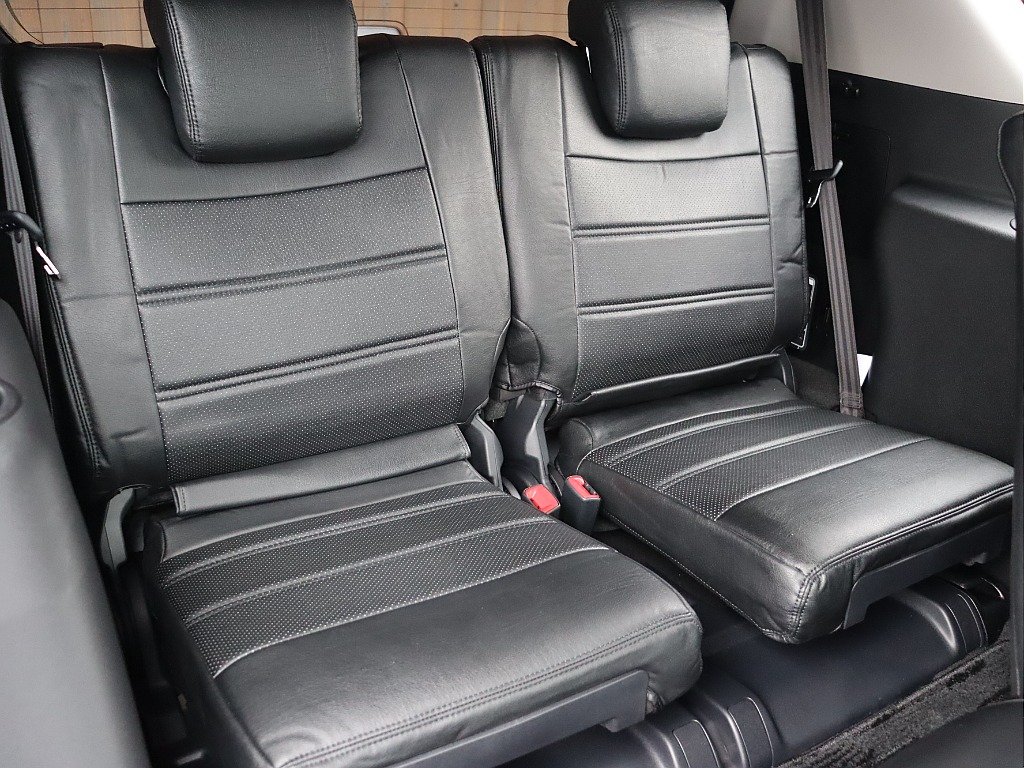 3列目シート！シートカバー装備済み！