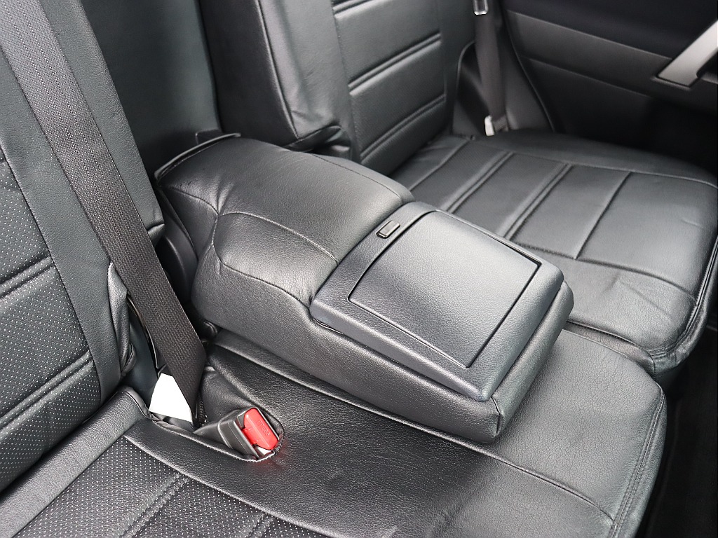 2列目ドリンクホルダー！