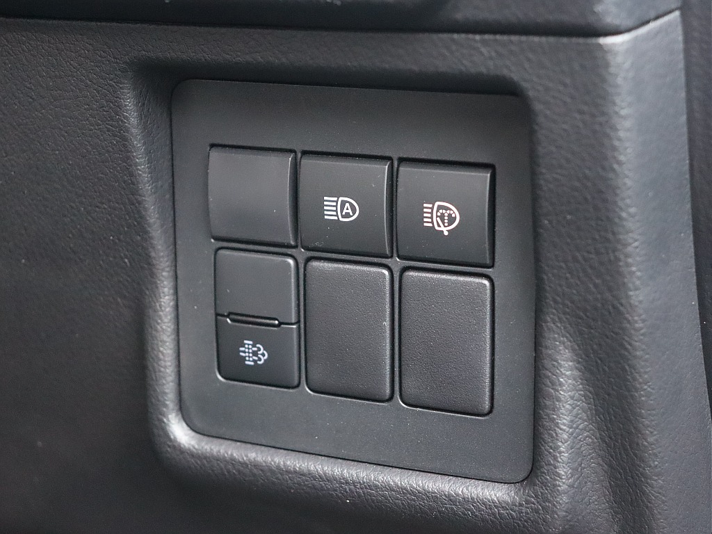 各種スイッチ類！