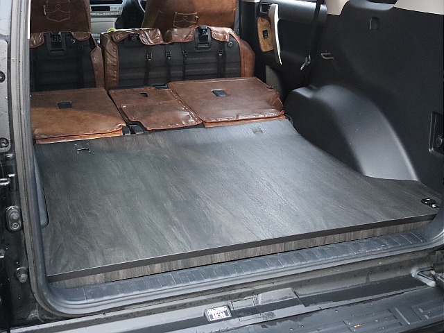 FLEXでも入間店のみ！！床張り施工のプラドです！