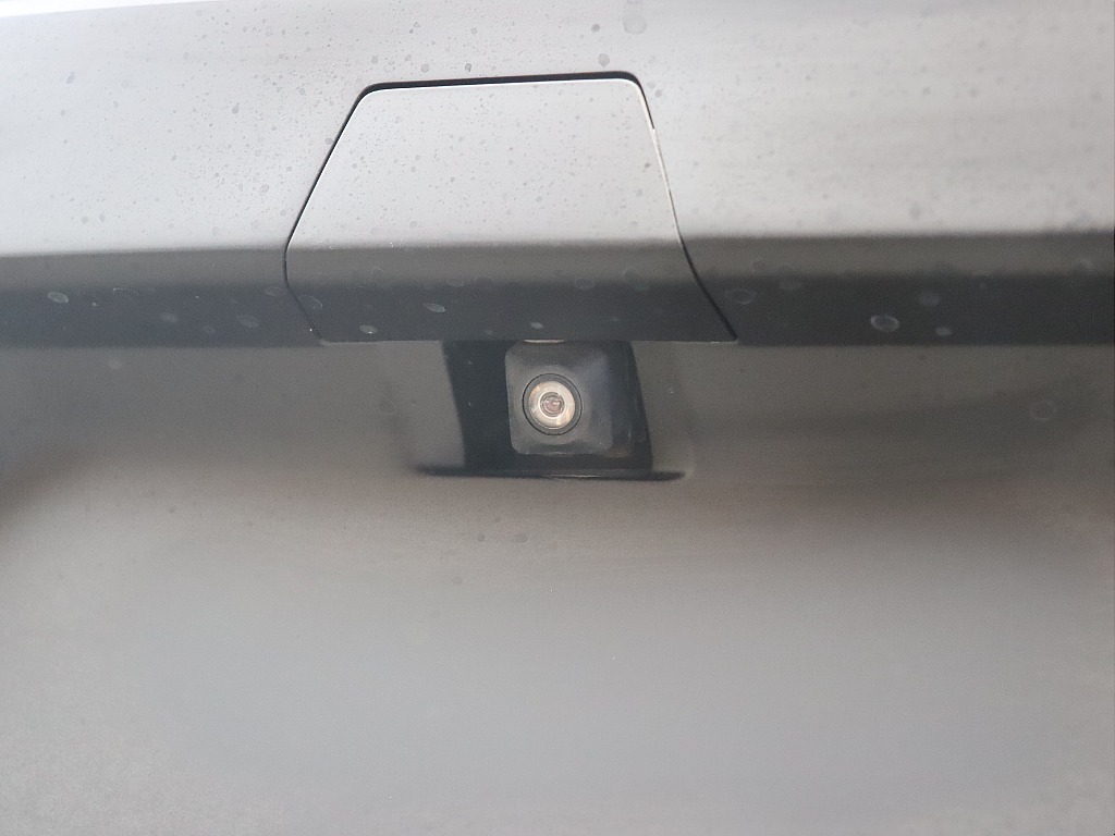 バックカメラ付いてます！