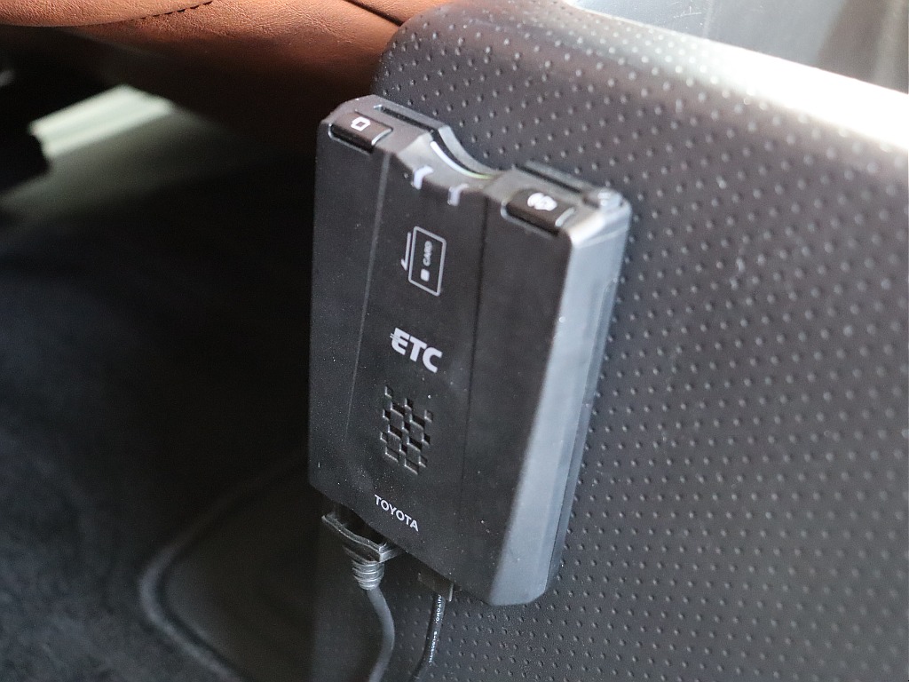 もちろんETC車載器も完備！