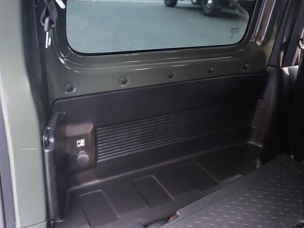 ラゲッジスペース内張り！