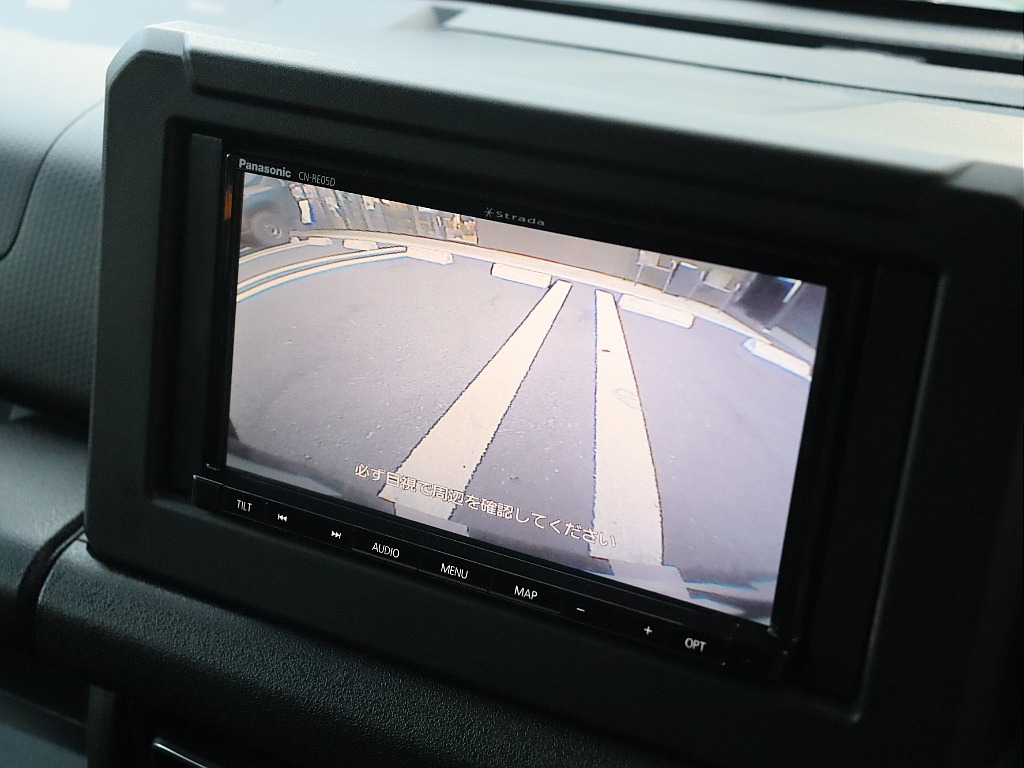 もちろんバックカメラ装着されています！