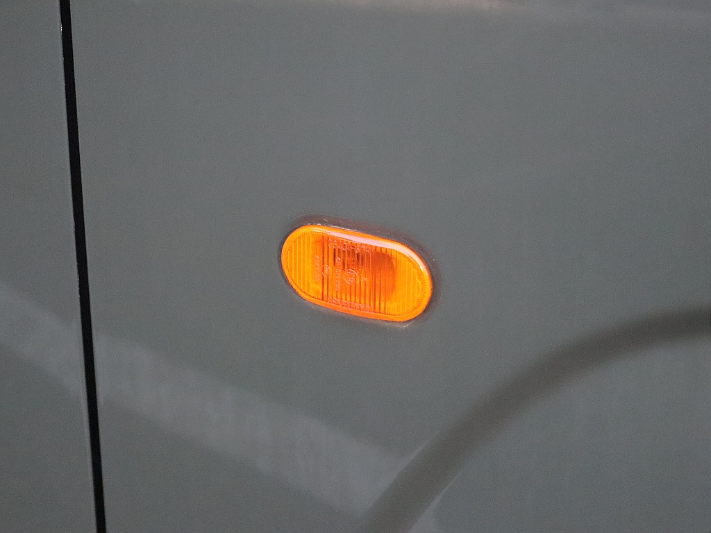 純正サイドマーカー！