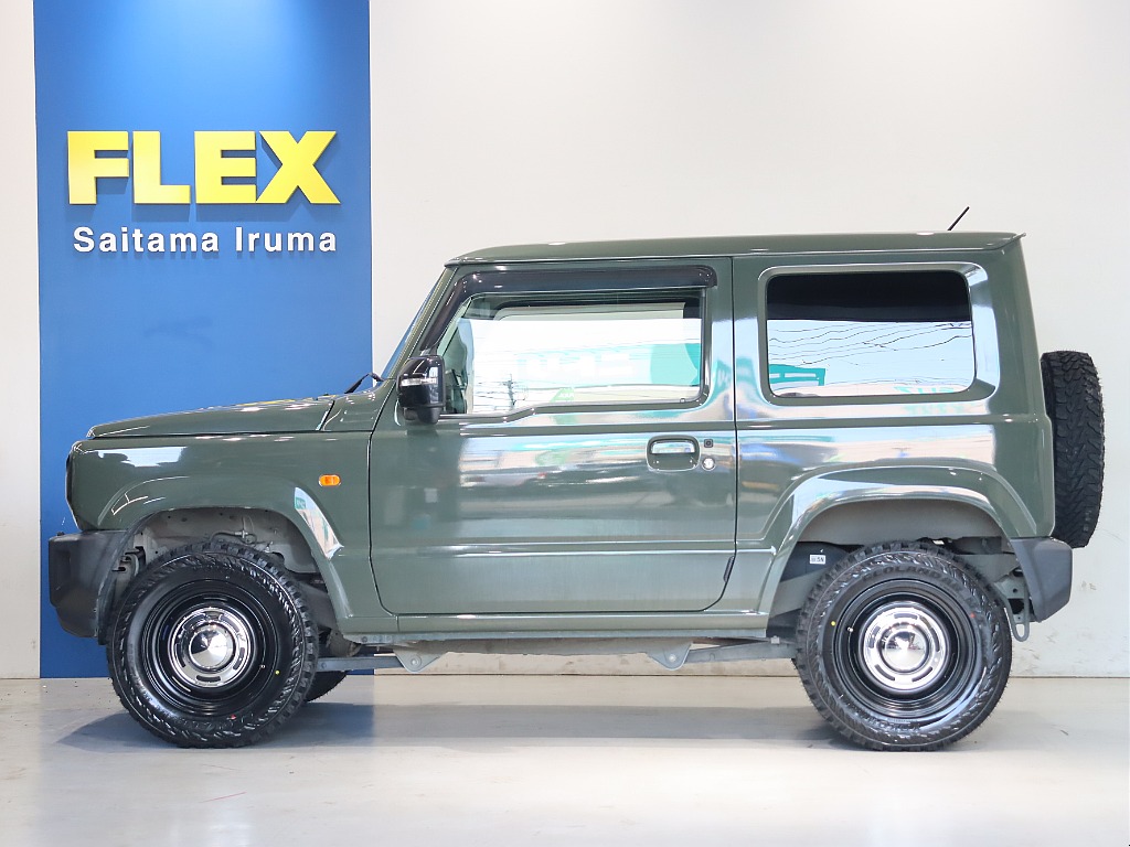 中々入庫しないジャングルグリーン！