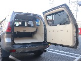 リアゲートは横開きです☆
