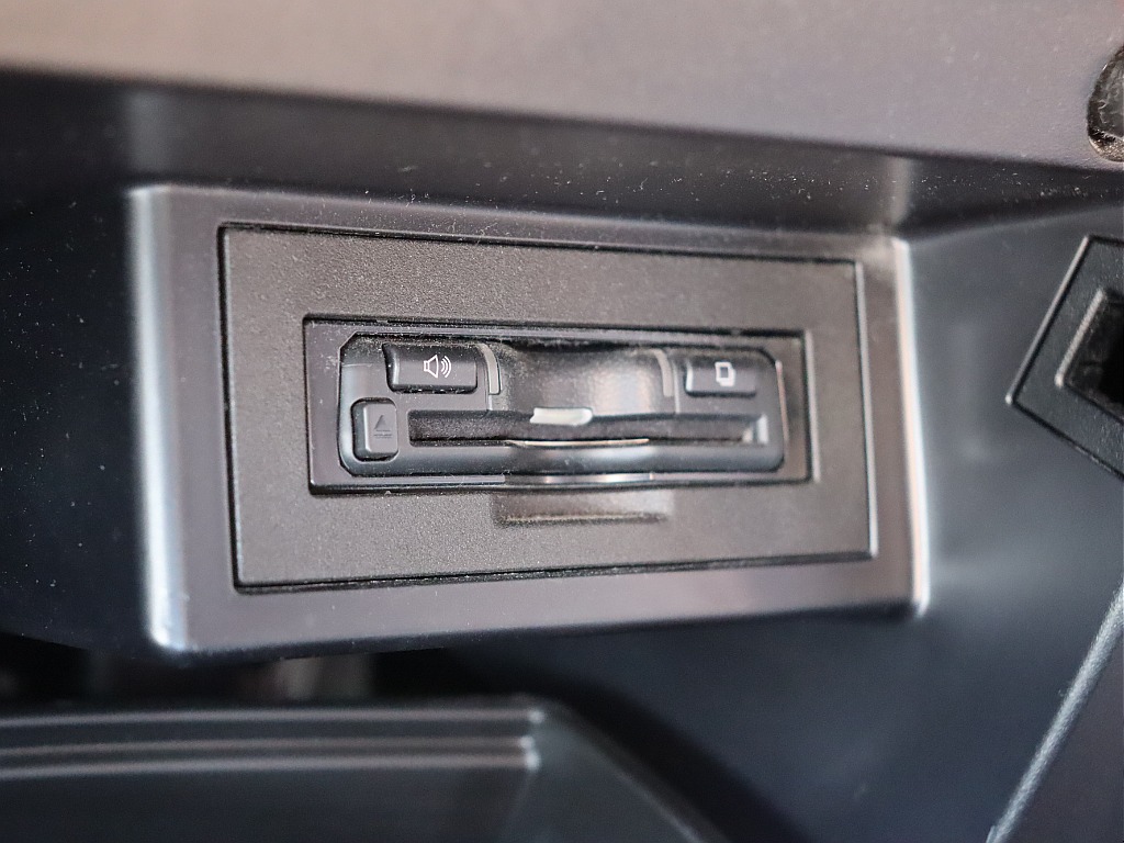 ビルトインタイプのETC車載器！