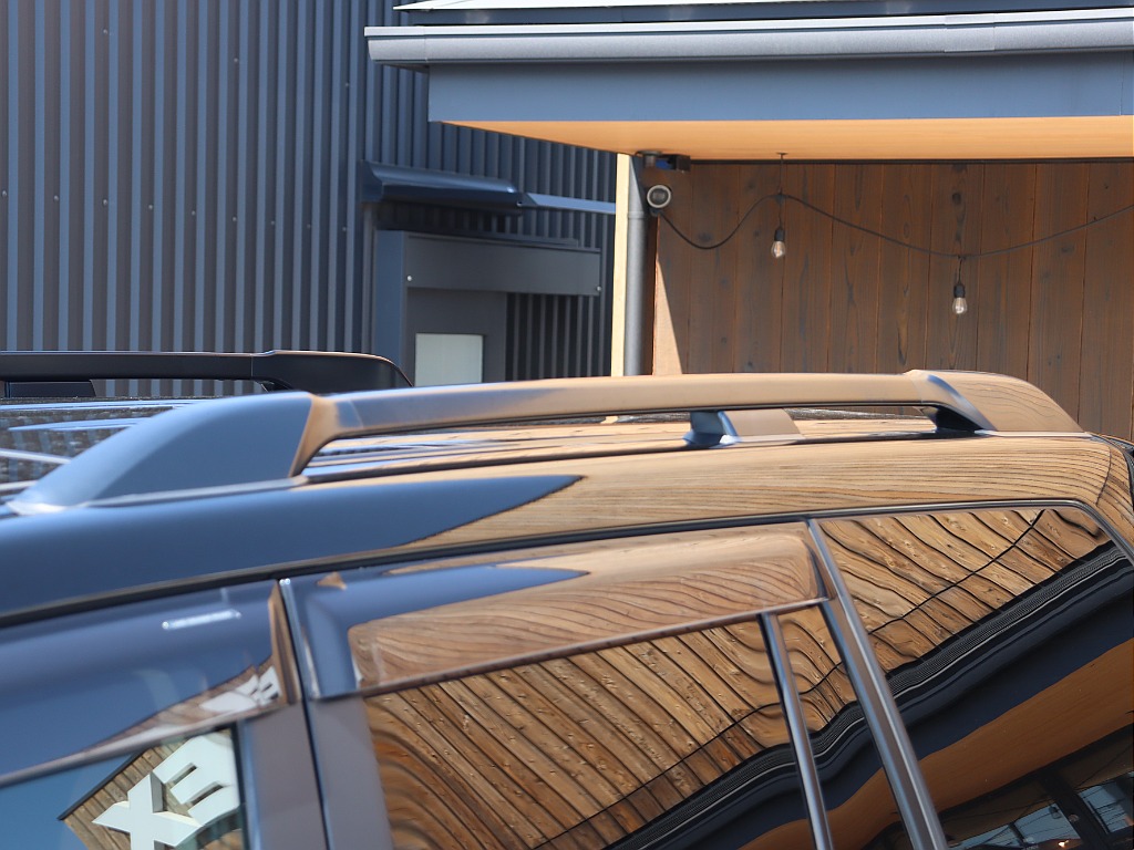 ブラックルーフレール装着！