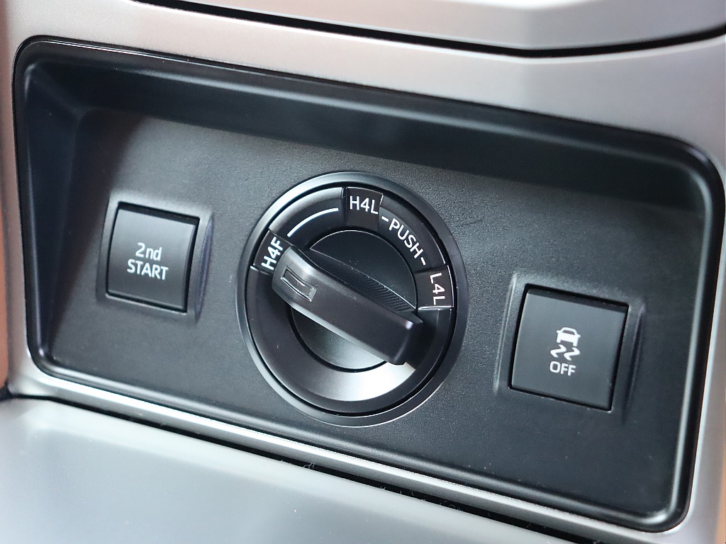 ダイヤル式トランスファー切り替えスイッチ！