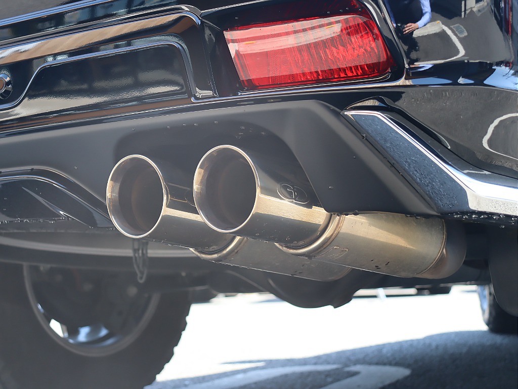 ガナドール2本出しマフラー！純正マフラーよりも低音が入っていて良い音してます♪