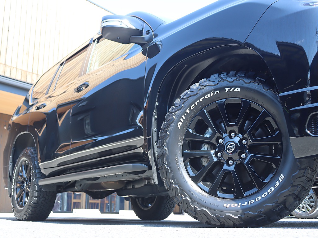 70th専用18インチホイールにBFグッドリッチATタイヤの組み合わせ！