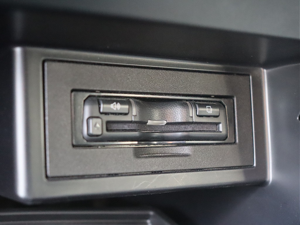 ビルトインタイプのETC車載器！