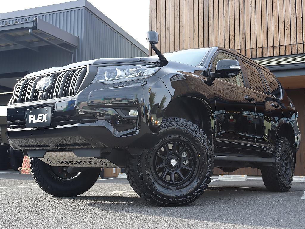 街乗りでもアウトドアでも目立つこと間違いなし♪