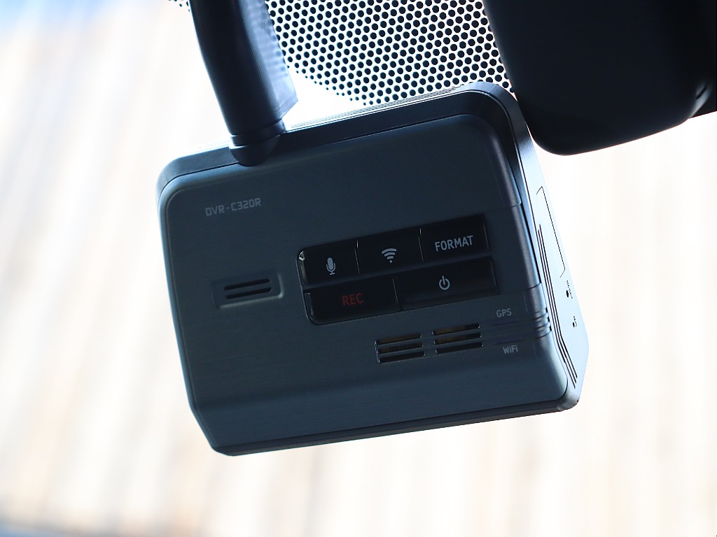 アルパイン製ナビ連動前後ドライブレコーダー！