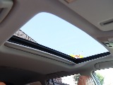 あると嬉しいサンルーフ付き！
