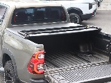 三つ折り式ソフトトノカバー装備済み！