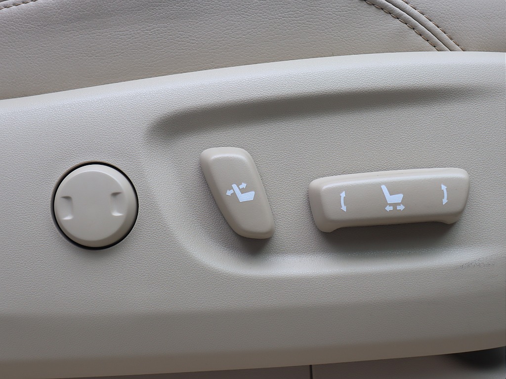 パワーシート装備！