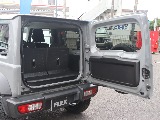 リアゲートは横開きです☆